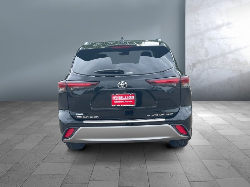 2026 Toyota Highlander Platinum