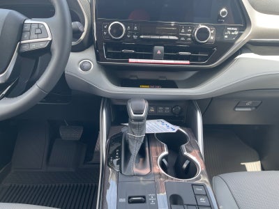 2026 Toyota Highlander Hybrid Limited