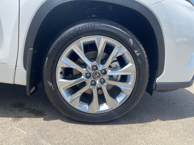 2026 Toyota Highlander Hybrid Limited