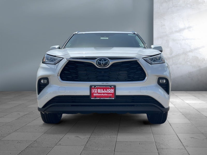 2026 Toyota Highlander Hybrid Limited