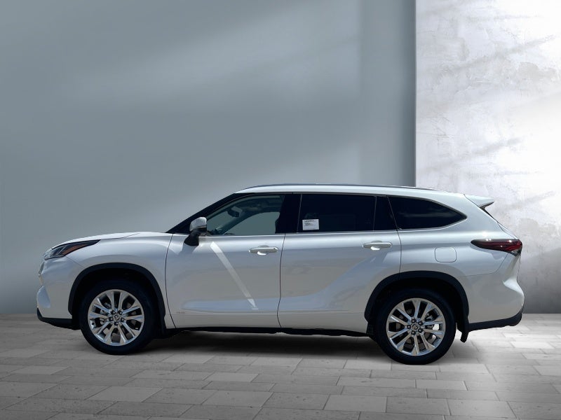 2026 Toyota Highlander Hybrid Limited
