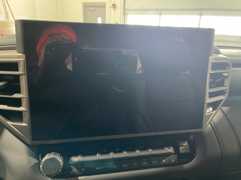 2026 Toyota Tundra i-FORCE MAX Tundra Platinum