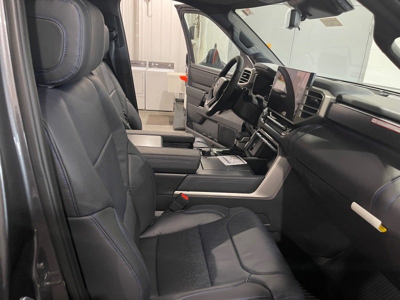 2026 Toyota Tundra i-FORCE MAX Tundra Platinum