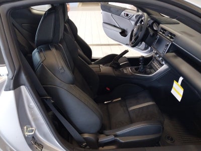 2025 Toyota GR86 Premium MT