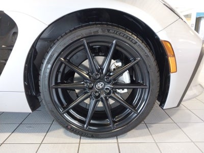 2025 Toyota GR86 Premium MT