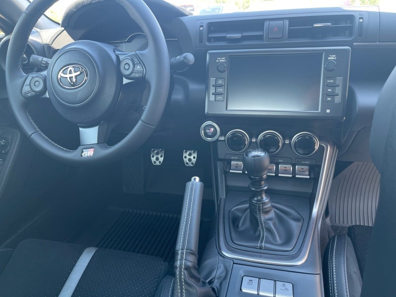 2026 Toyota GR86 Premium MT