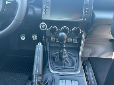2026 Toyota GR86 Premium MT
