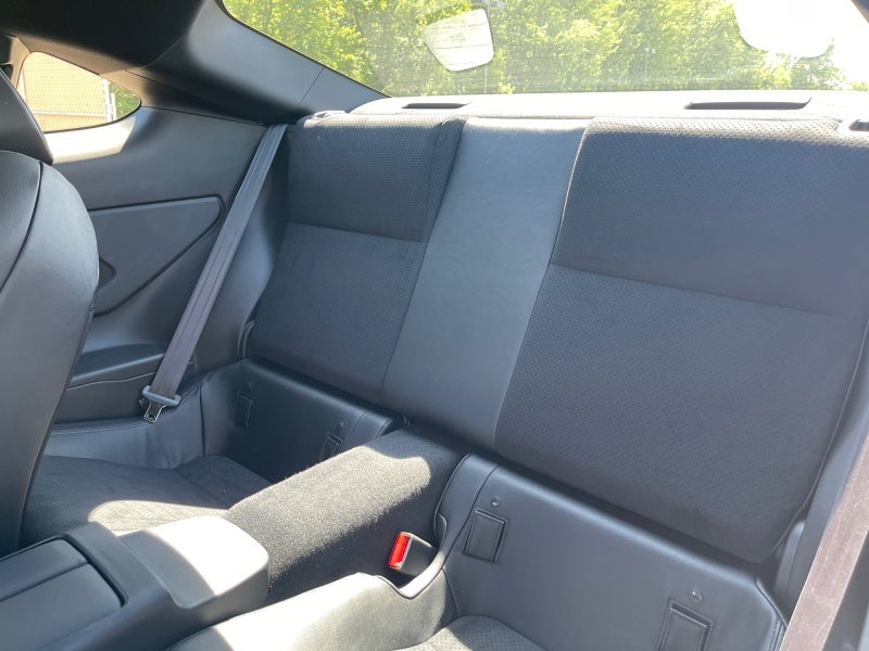 2026 Toyota GR86 Premium MT