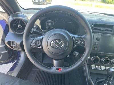 2026 Toyota GR86 Premium MT