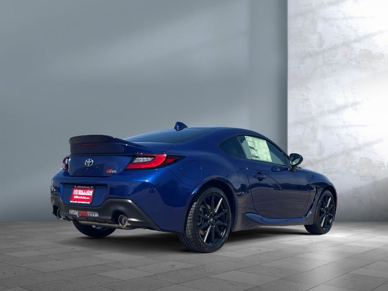 2026 Toyota GR86 Premium MT