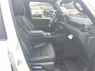 2026 Toyota Land Cruiser 4WD (Natl)