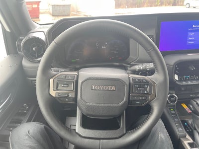 2026 Toyota Land Cruiser 4WD (Natl)