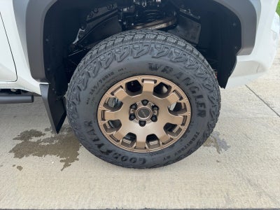2026 Toyota Tacoma i-FORCE MAX Tacoma Trailhunter