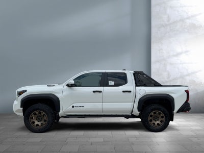 2026 Toyota Tacoma i-FORCE MAX Tacoma Trailhunter